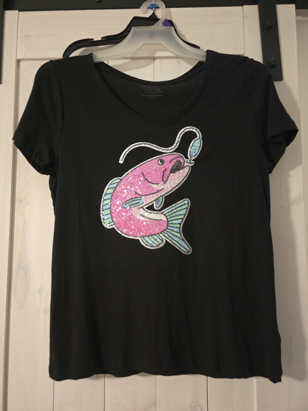 Time and Tru Black Tee with Pink and Teal Glitter Fish
